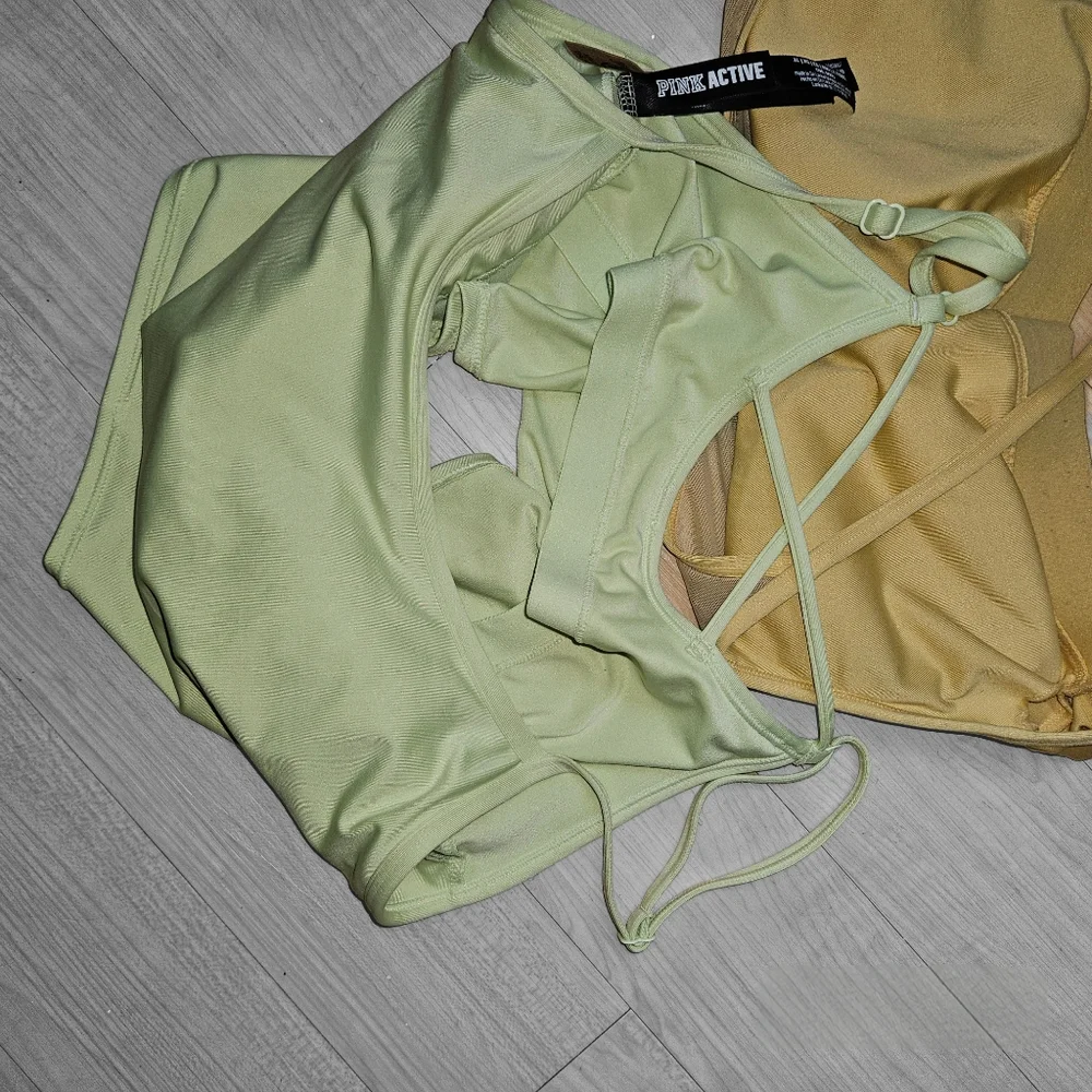 VS PINK Sports Bra (Colorful) Bundle - Picture 5 of 6